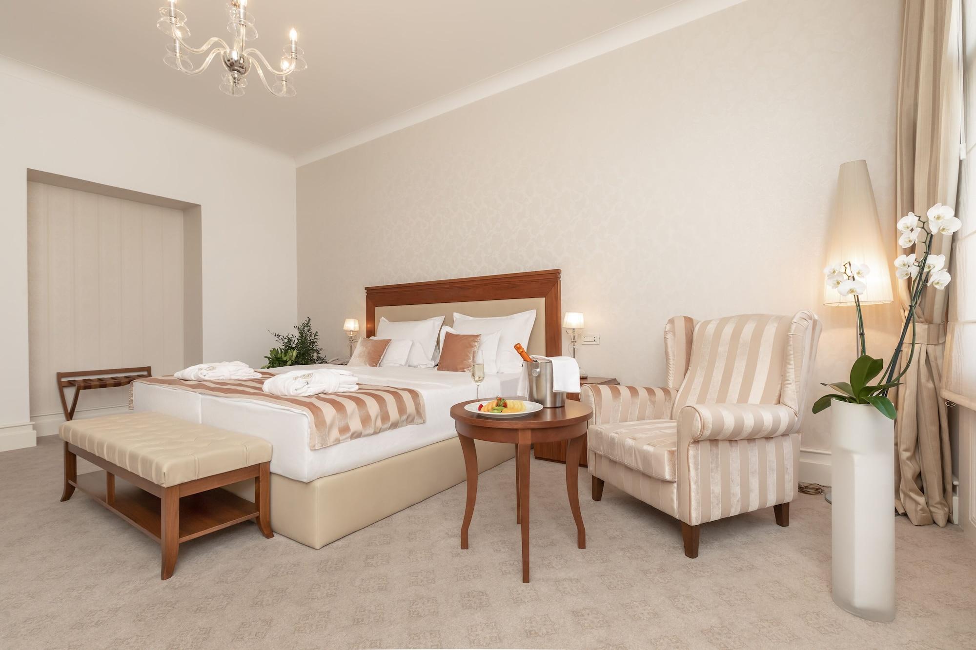 Hotel Le Premier