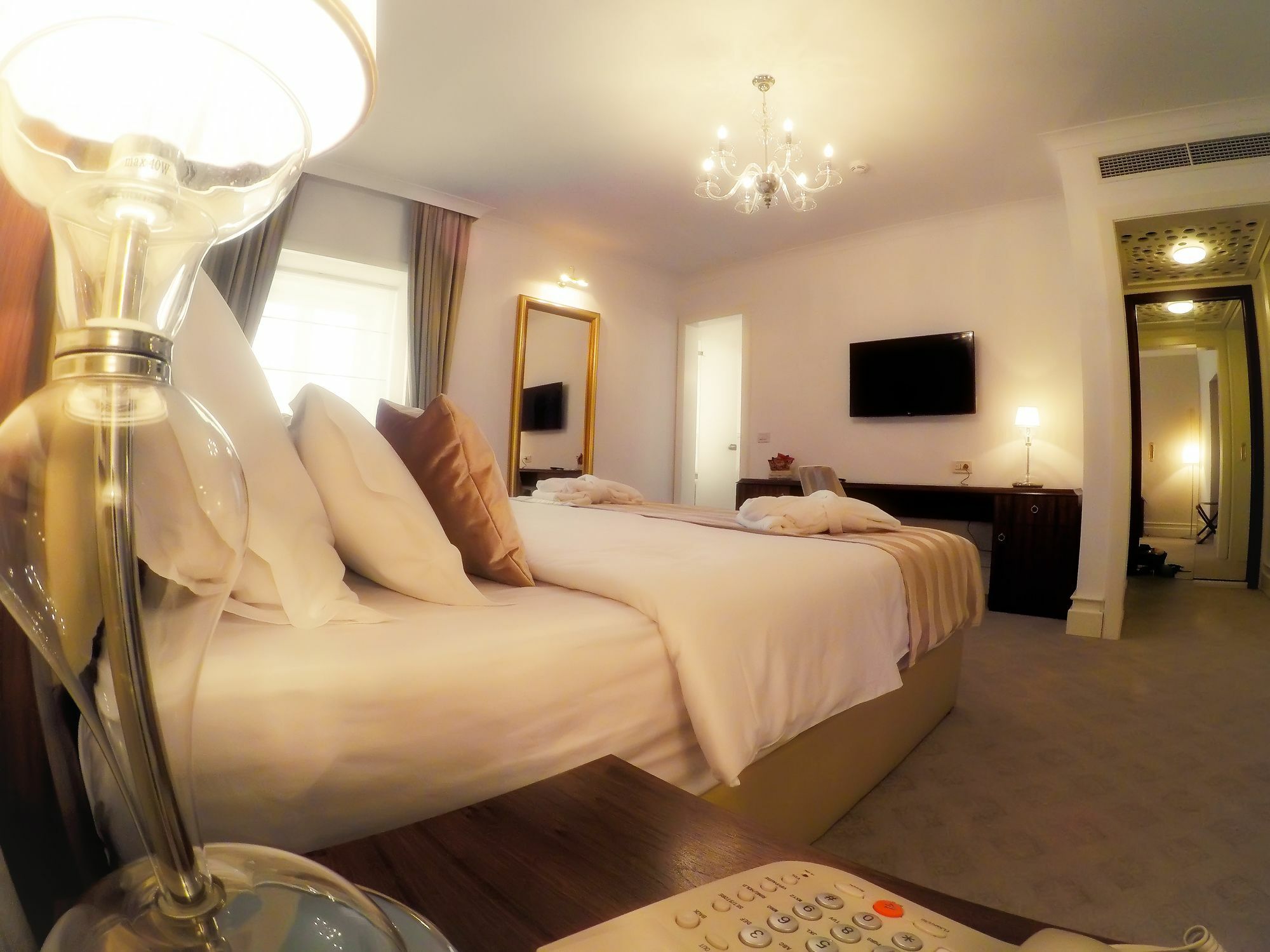 Hotel Le Premier 5*